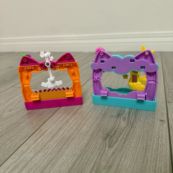 Gabbys Dollhouse Playsets Lot of 6 - Picture 5 of 7